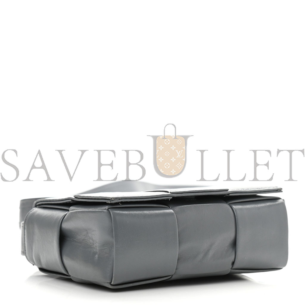 bo*te*ga Ve*ne*ta crinkled lambskin maxi intrecciato extra mini cassette crossbody bag grey (13*9*5cm)