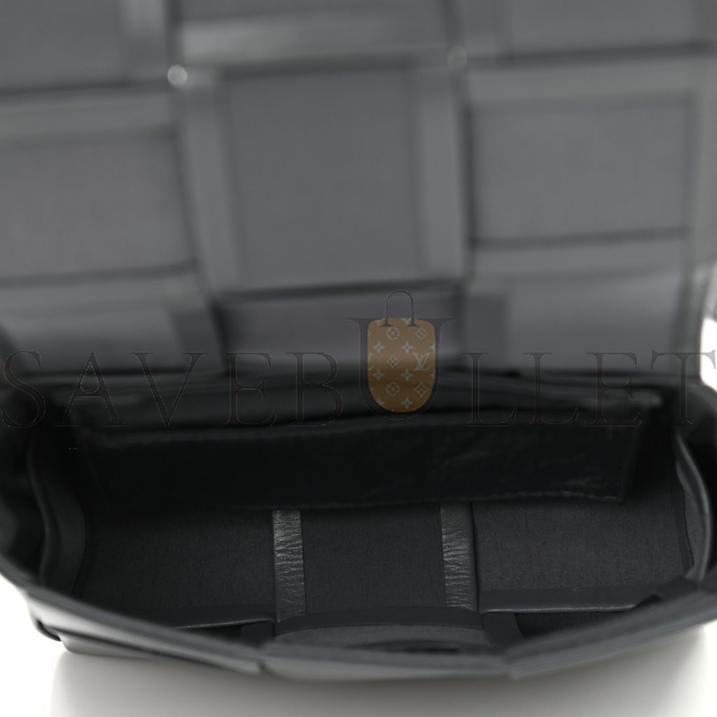 bo*te*ga Ve*ne*ta crinkled lambskin maxi intrecciato extra mini cassette crossbody bag grey (13*9*5cm)