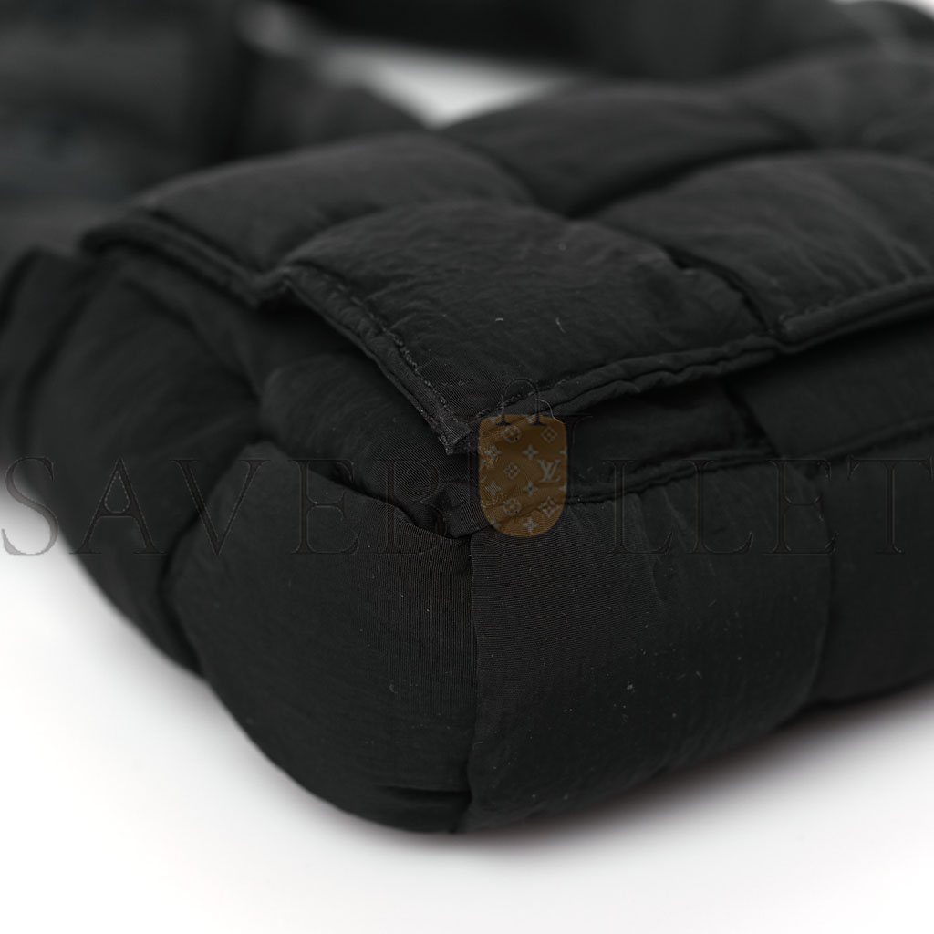 bo*te*ga Ve*ne*ta nylon intrecciato mini padded tech candy cassette bag black (13*8*3cm)