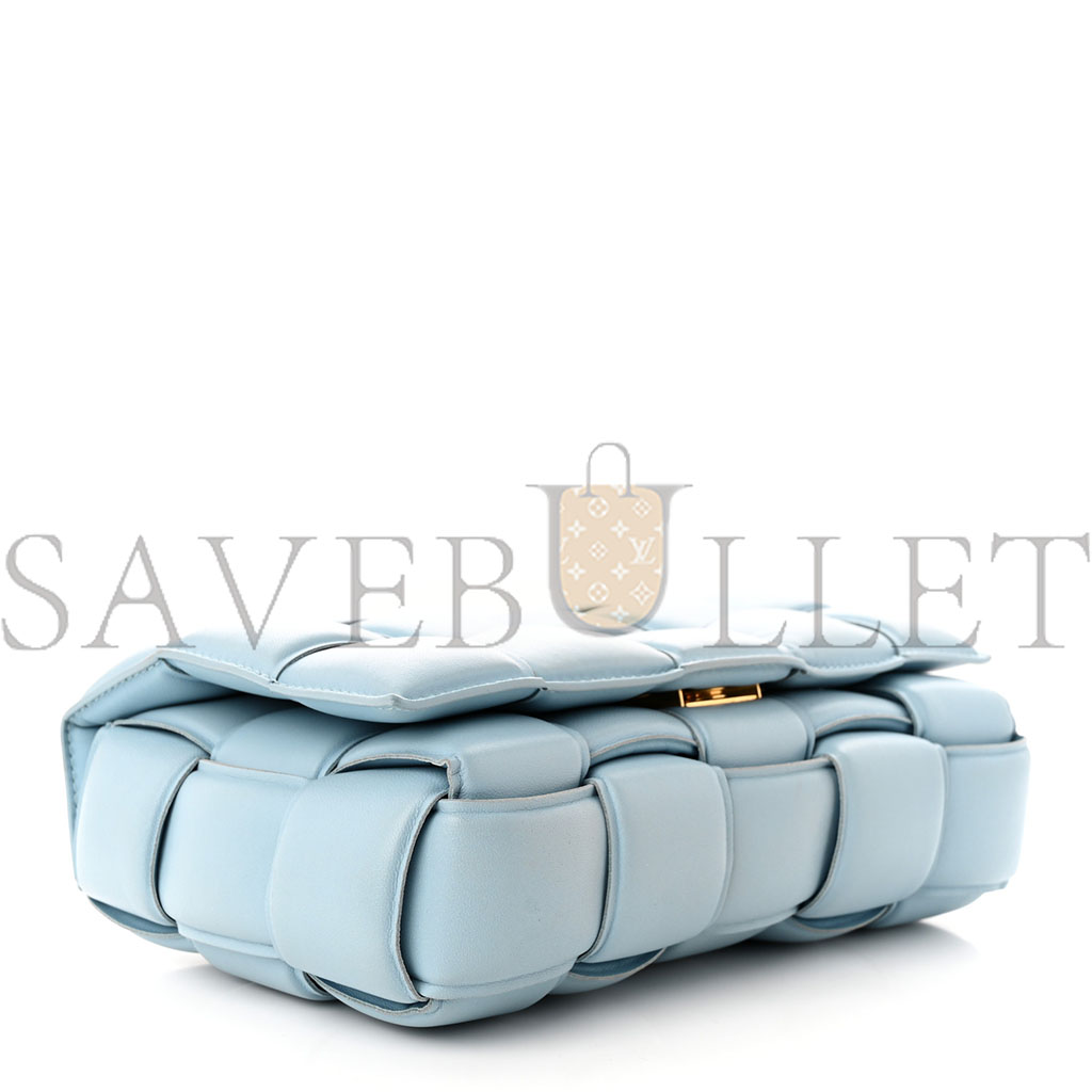 bo*te*ga Ve*ne*ta nappa maxi intreccio padded cassette crossbody bag ice (26*18*8cm)