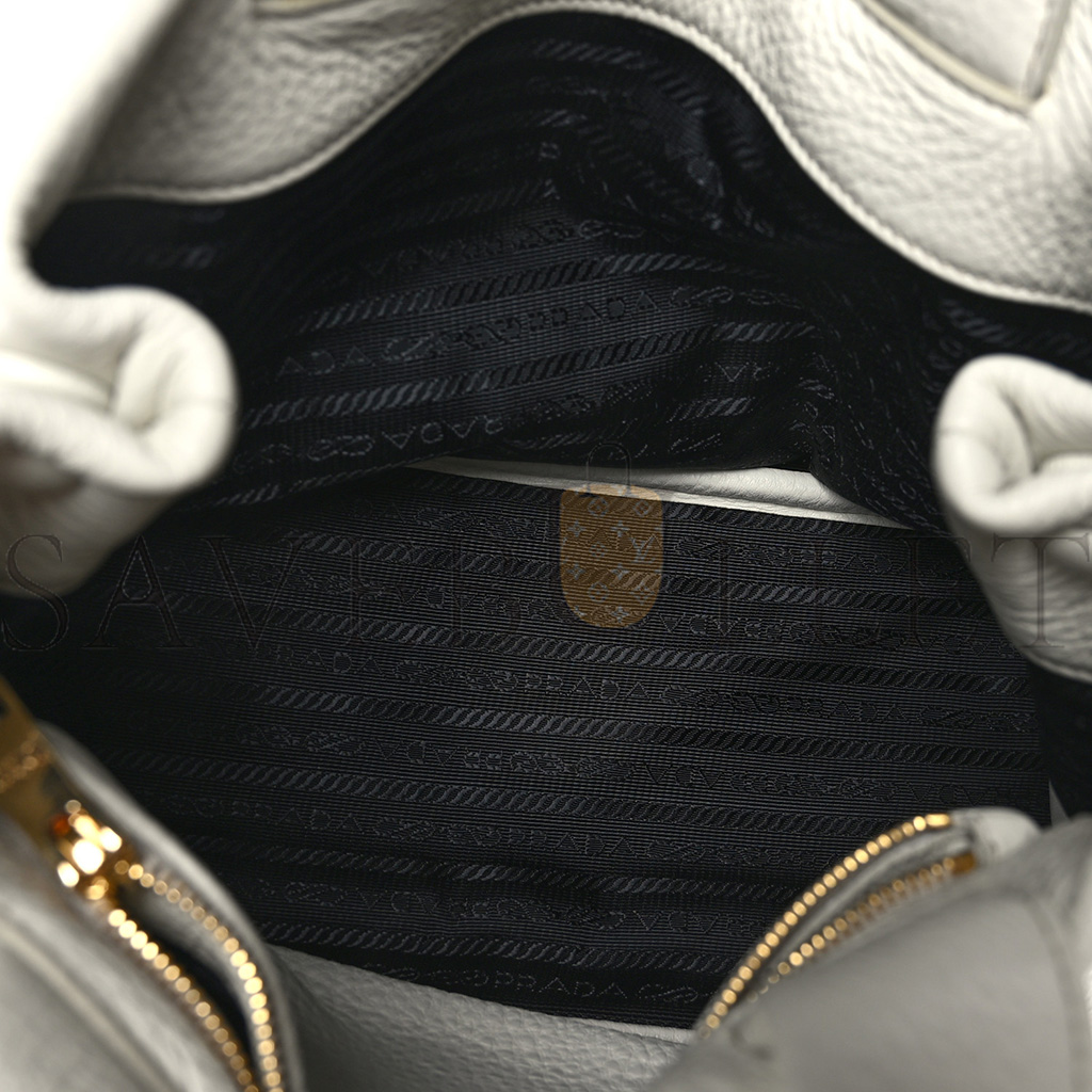 Pra*a vitello daino soft perforated logo tote white (30*27*13cm)