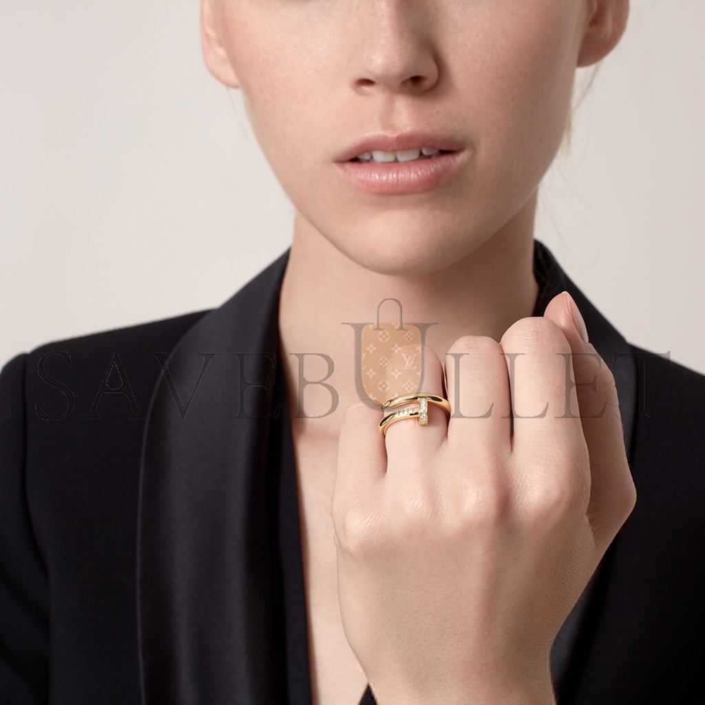 Ca*t*er juste un clou ring b4216900
