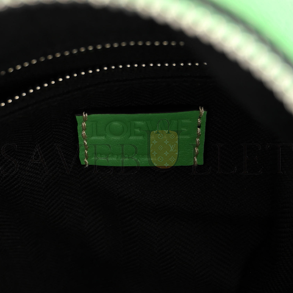 l*ew* calfskin large elephant crossbody bag apple green (20*15*14cm)